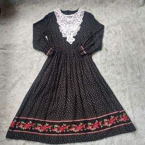 Cottagecore Lace Detailed Handmade Prairie Dress